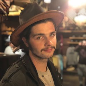 Meet your Posher, Sam